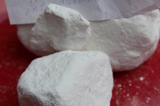 Edible Petropavlovka Chalk == 200 GM