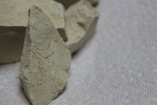 Natural Indian Yellow Clay Chalk == 100 GM