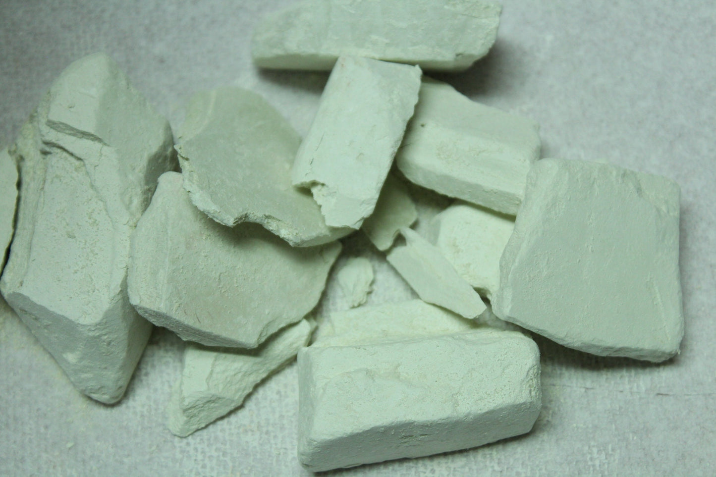 Edible Pearl Clay == 200 GM (Limited stock- Not for free sample)
