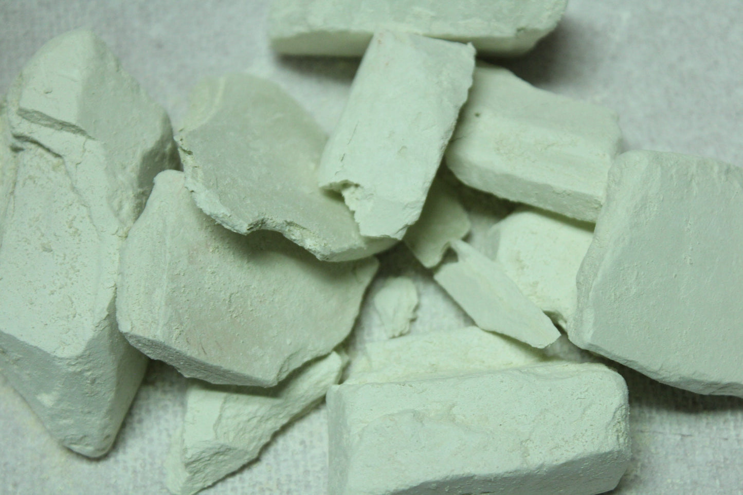 Edible Pearl Clay == 200 GM (Limited stock- Not for free sample)