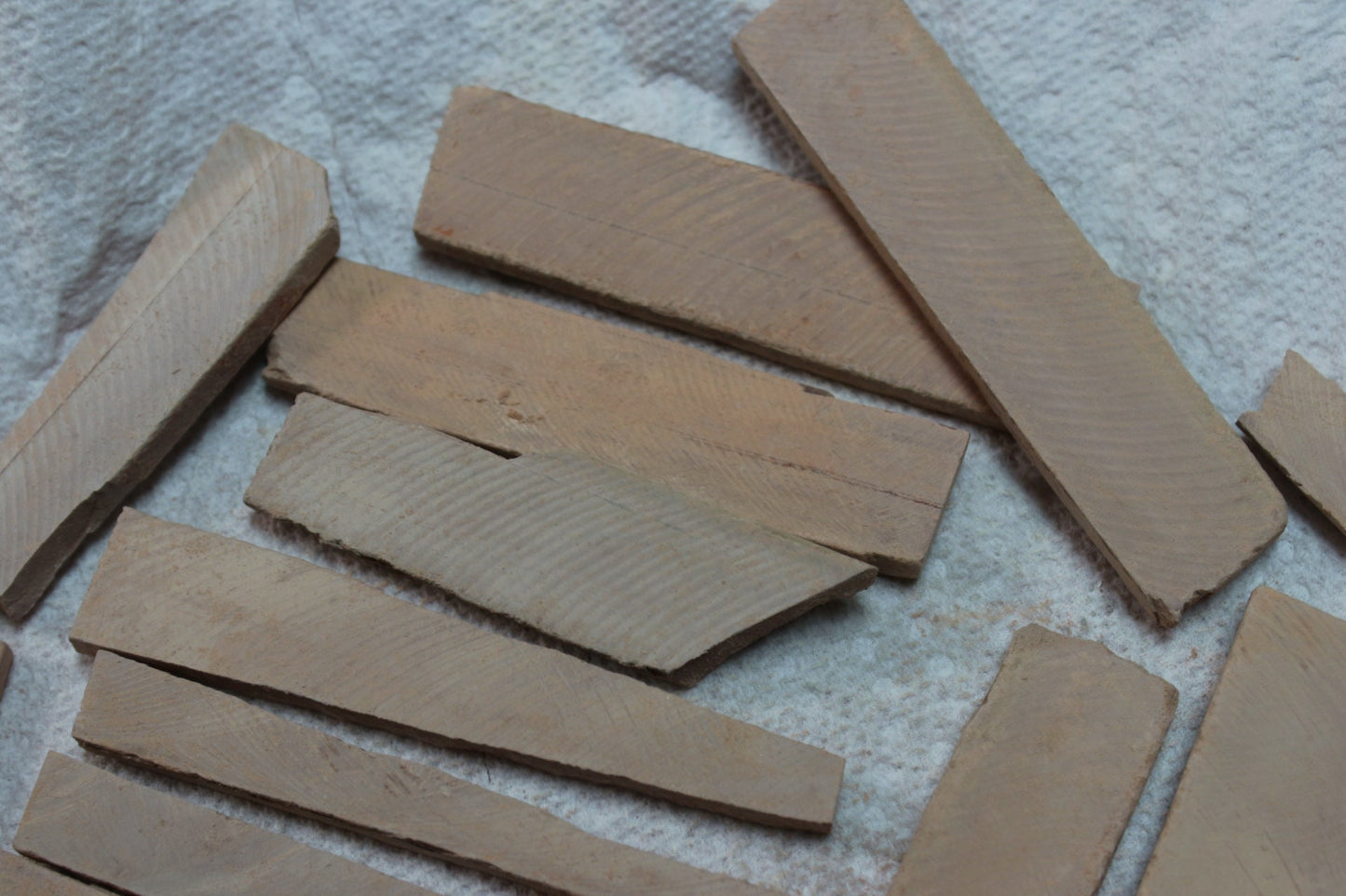 DEAL: Edible Red Flat Slate Bars - 200 gm (Buy  3 and get 1 FREE)