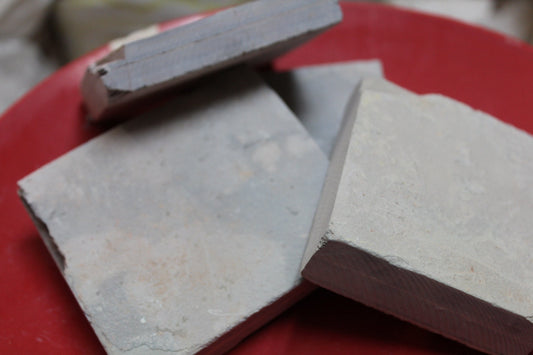 Black/Grey Shale Bar