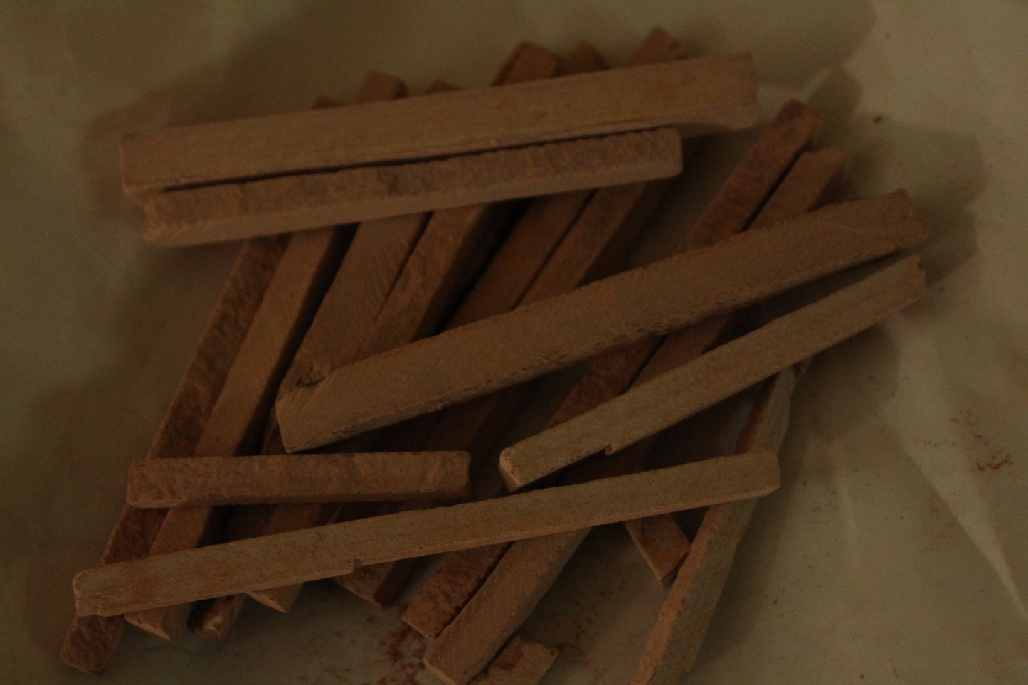 Red Thick Slate Pencils ==== 200 GM
