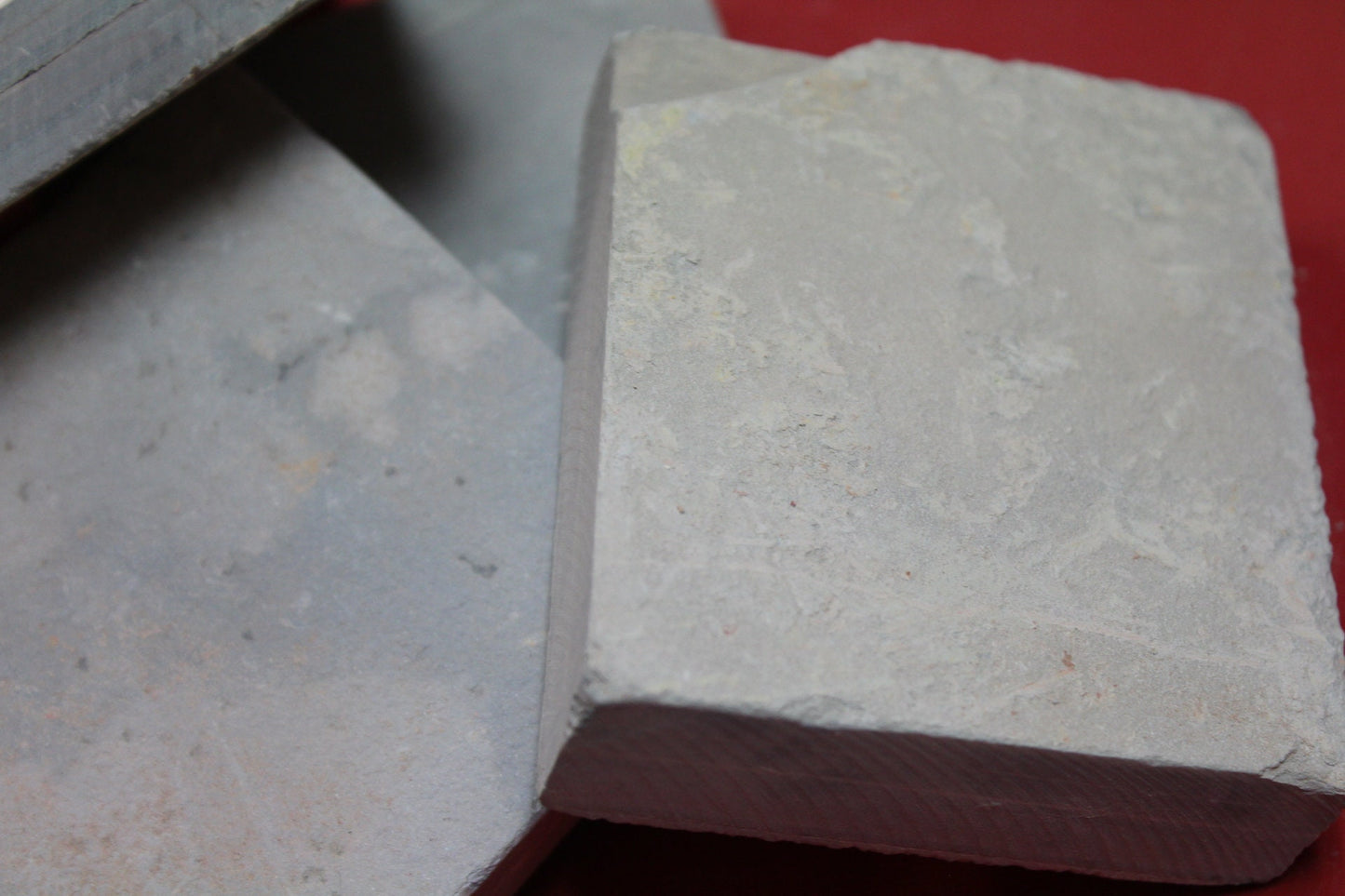 Black/Grey Shale Bar