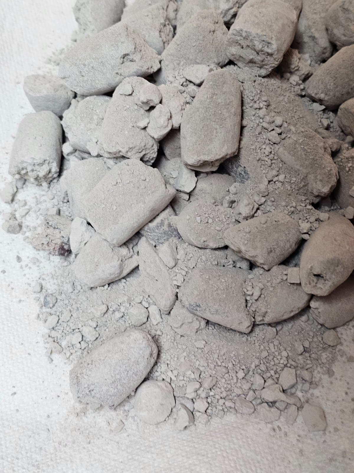 Limited Time BEST Deal :  Broken Roasted Ayilo Clay - 2 KG