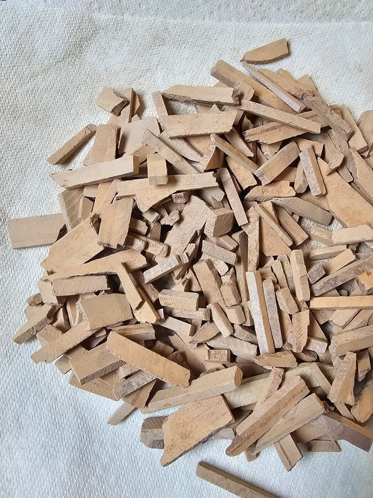 Limited Time BEST Deal :  Broken Indian Red flat slate bars - 2 KG
