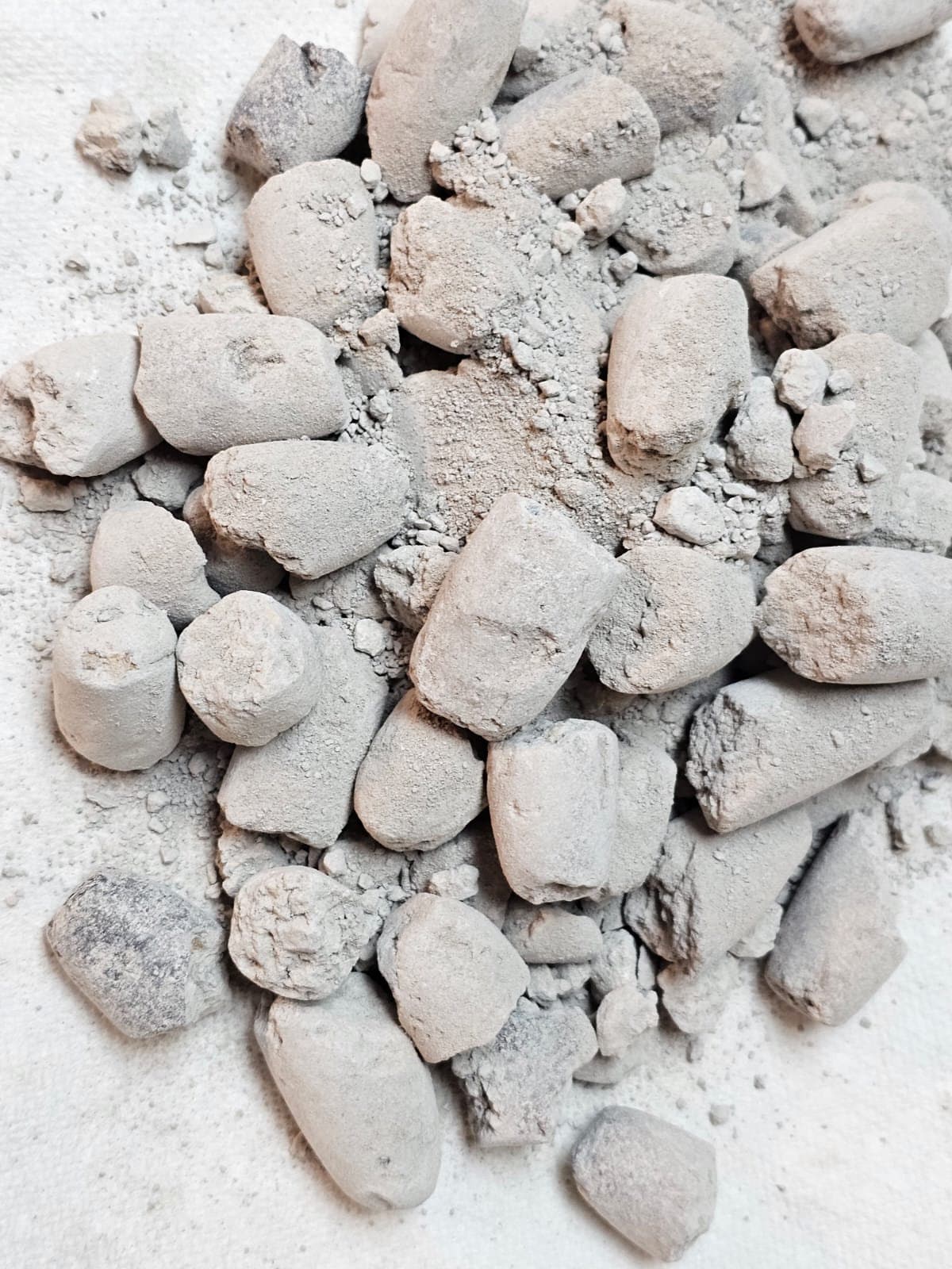 Limited Time BEST Deal :  Broken Roasted Ayilo Clay - 2 KG