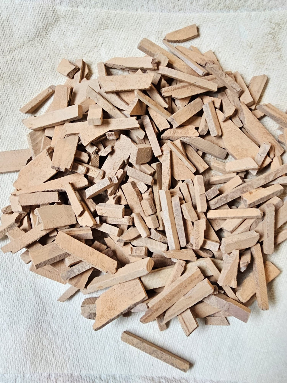 Limited Time BEST Deal :  Broken Indian Red flat slate bars - 2 KG