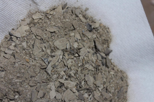 Crushed African ULO with powder