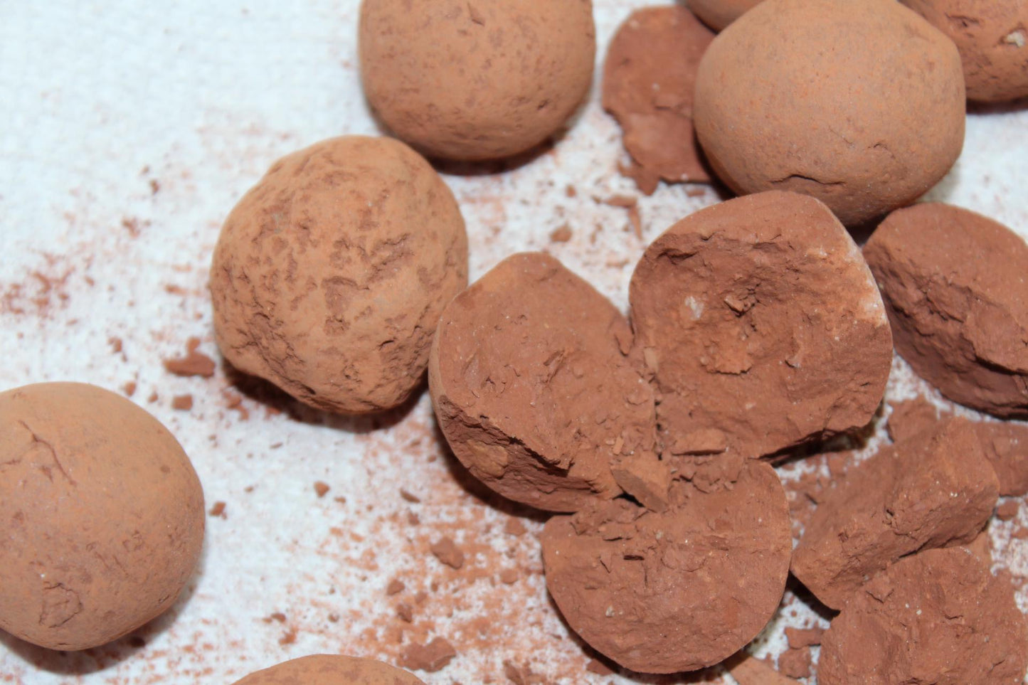 Red Khadi Balls - 200 gm